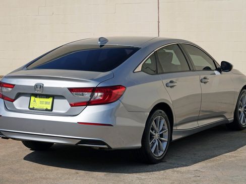 Used 2022 Honda Accord LX image 45