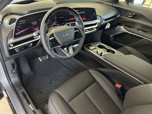 New 2026 Cadillac Lyriq V image 13