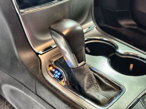 Used 2019 Jeep Grand Cherokee Overland image 23