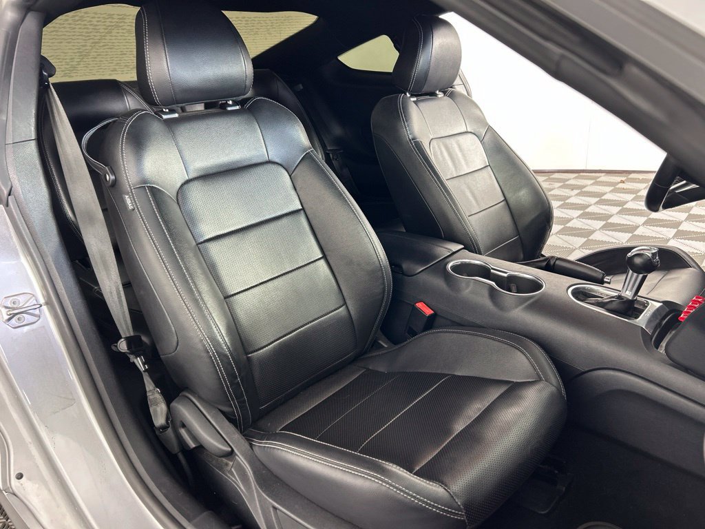 Used 2021 Ford Mustang Premium RWD image 21