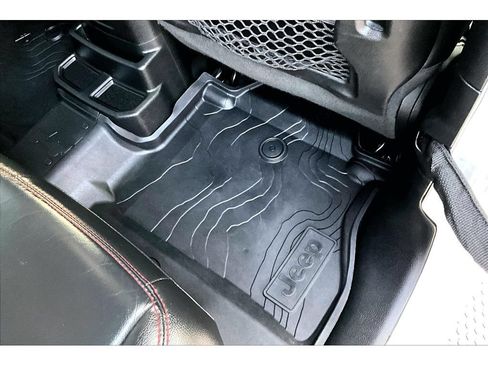 Used 2018 Jeep Wrangler Unlimited Rubicon AWD/4WD image 43