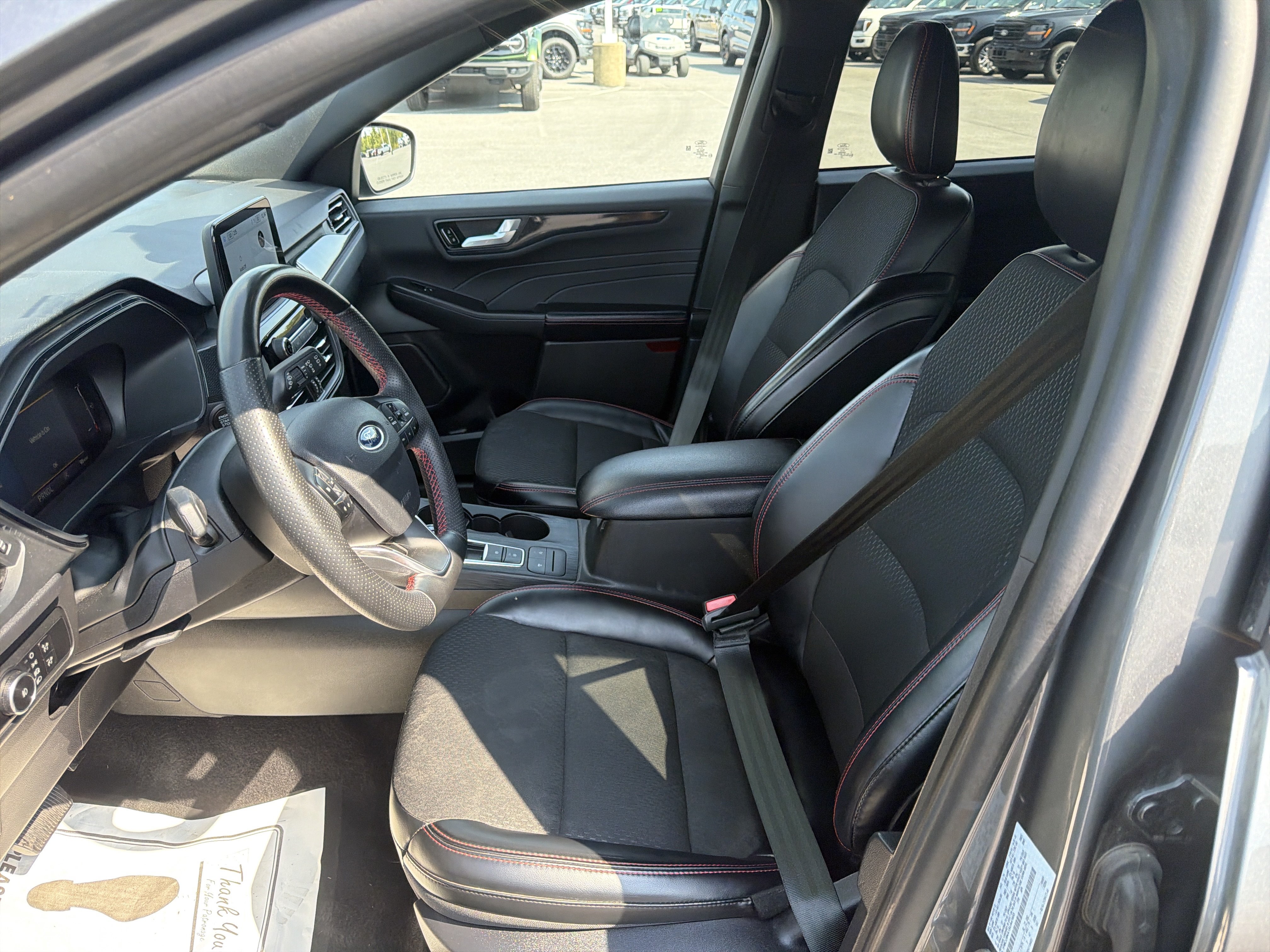 Certified 2025 Ford Escape ST-Line Select AWD/4WD image 12