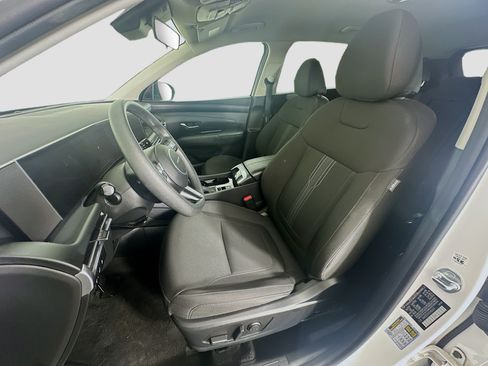 Used 2025 Hyundai Tucson SEL FWD image 13