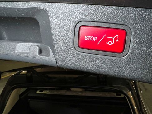 Used 2014 Mercedes-Benz GLK 350 4MATIC image 17