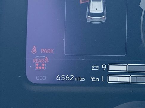 Certified 2025 Toyota Sequoia Platinum image 34