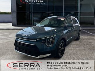 Used 2023 Kia Niro EX FWD video 1