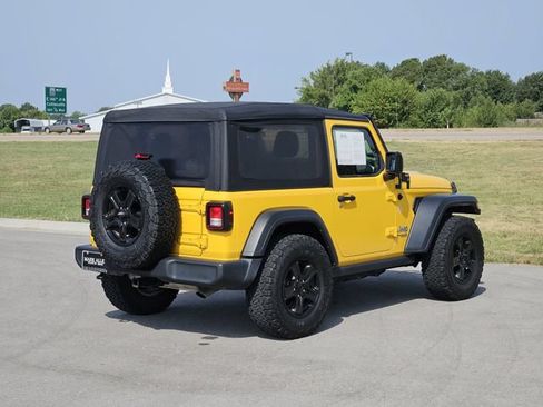 Used 2019 Jeep Wrangler Sport AWD/4WD image 7