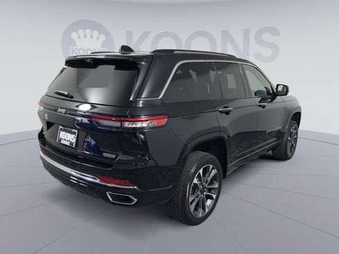 Used 2023 Jeep Grand Cherokee Overland w/ Luxury Tech Group IV image 7
