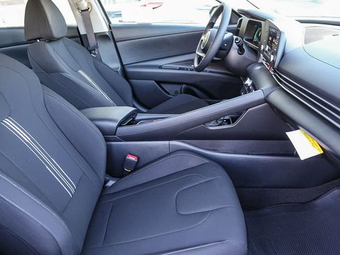 New 2026 Hyundai Elantra Blue image 18