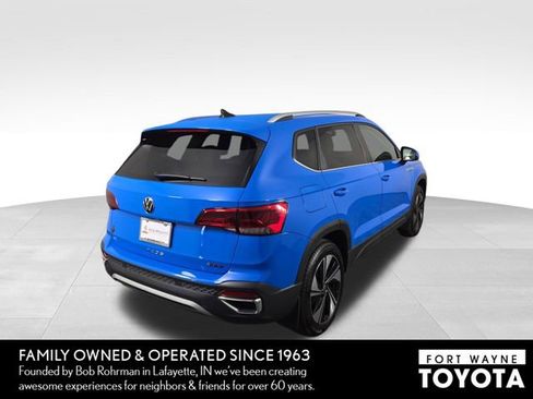 Used 2024 Volkswagen Taos SE AWD/4WD image 7