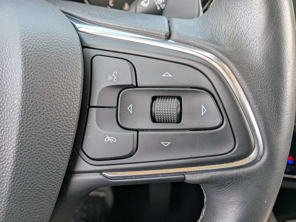 Used 2023 Buick Envision Avenir AWD/4WD image 27