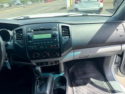 Used 2012 Toyota Tacoma 2WD Regular Cab image 14