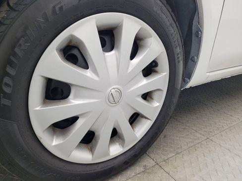 Used 2018 Nissan Versa SV image 31