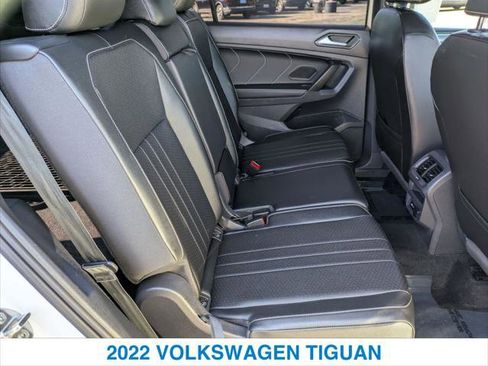 Used 2022 Volkswagen Tiguan SE R-Line image 24
