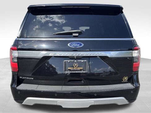 Used 2019 Ford Expedition Platinum RWD image 4