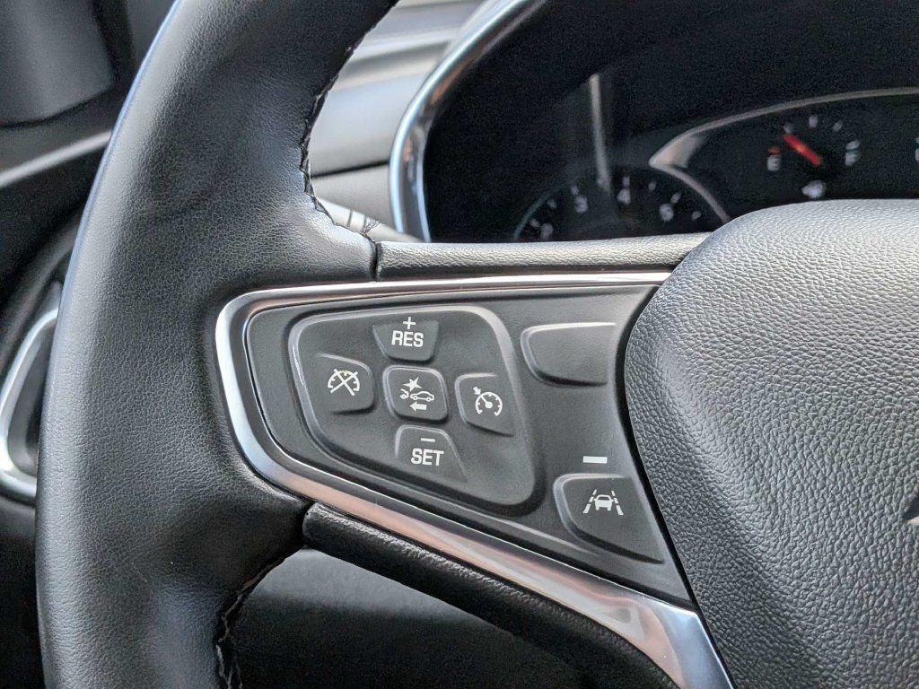Used 2024 Chevrolet Equinox LT AWD/4WD image 23