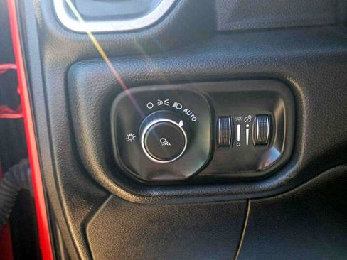 Used 2020 RAM 3500 Tradesman image 22