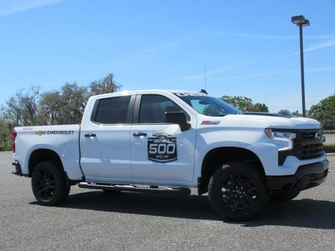New 2025 Chevrolet Silverado 1500 LT Trail Boss w/ Convenience Package II image 2
