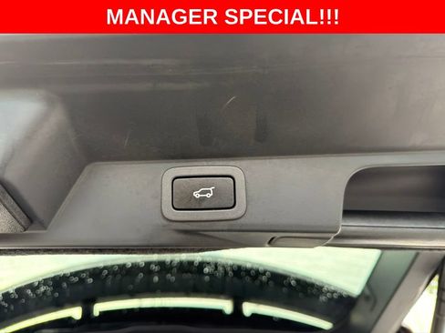 Used 2019 Land Rover Range Rover Sport Supercharged AWD/4WD image 12