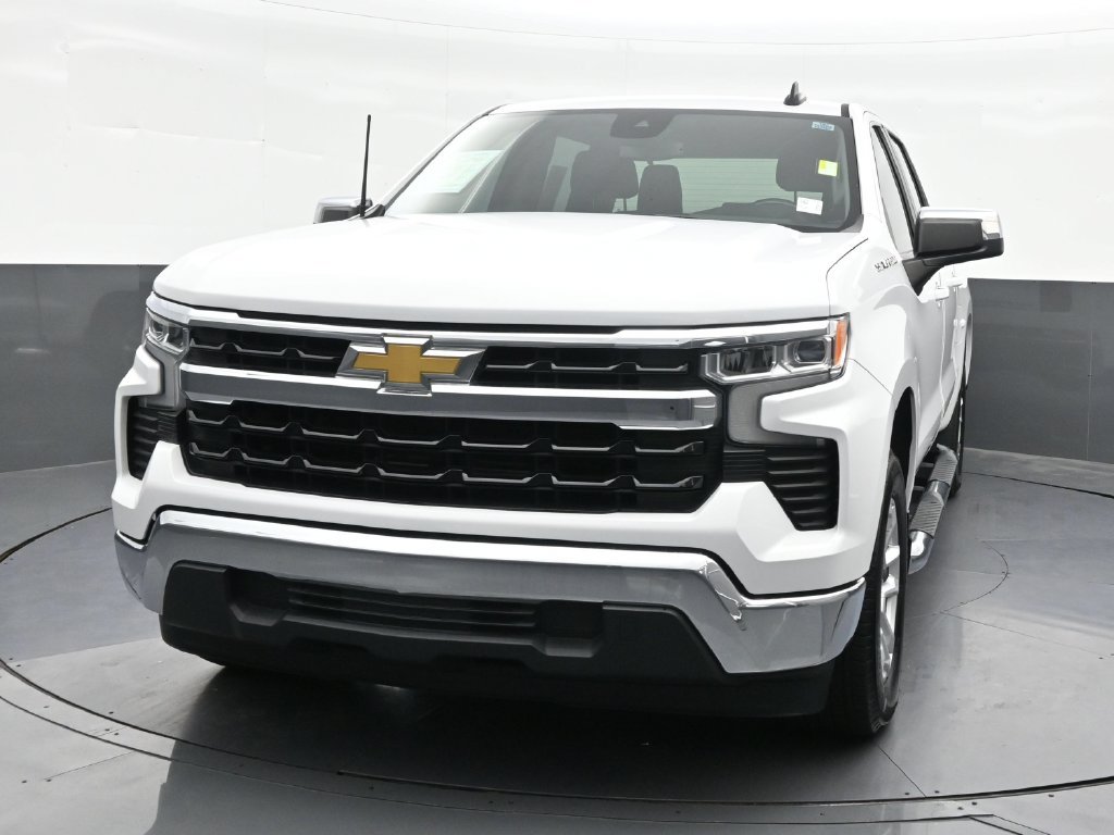 Used 2022 Chevrolet Silverado 1500 LT RWD image 9