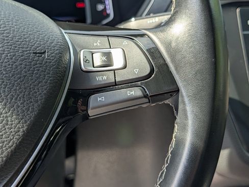 Used 2020 Volkswagen Tiguan SEL Premium R-Line AWD/4WD image 32