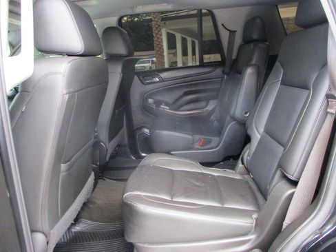 Used 2017 Chevrolet Tahoe LT RWD image 17