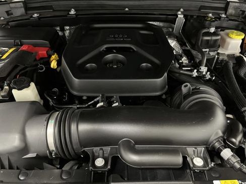 Used 2024 Jeep Wrangler Unlimited Rubicon 4xe image 37