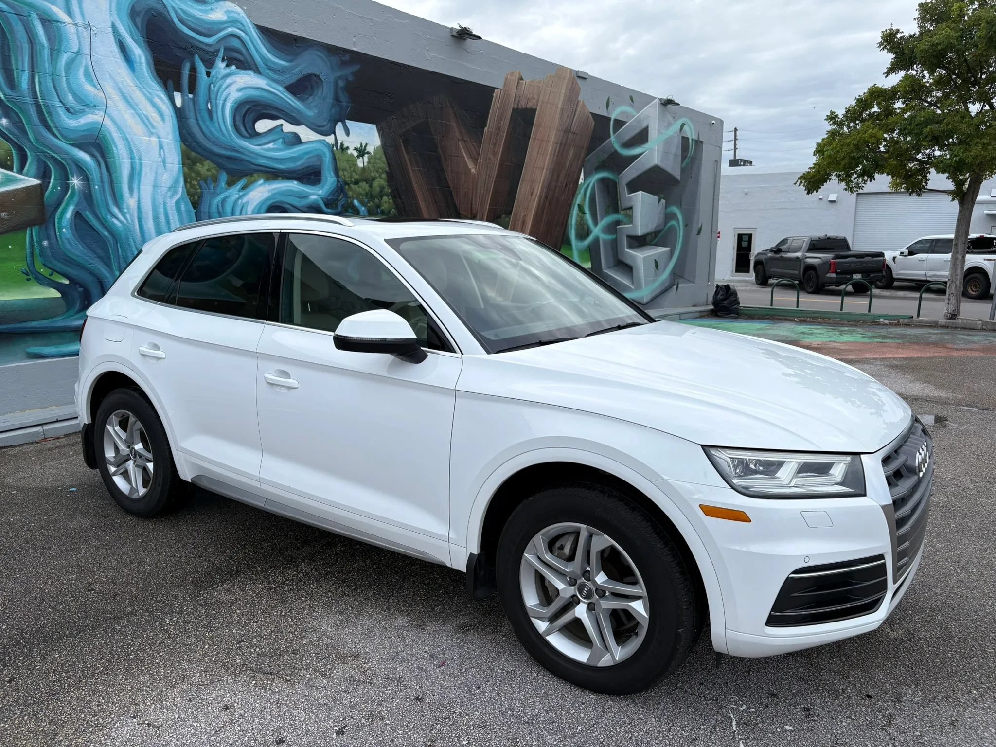 Used 2018 Audi Q5 2.0T Premium Plus w/ Premium Plus Package AWD/4WD image 4