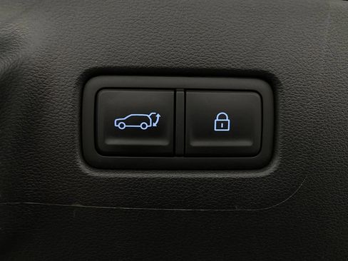 Used 2025 Hyundai Santa Fe Limited image 6