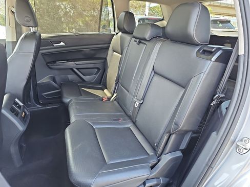 Used 2021 Volkswagen Atlas SE w/ Panoramic Sunroof Package image 15