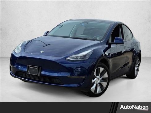 Used 2023 Tesla Model Y Long Range image 1