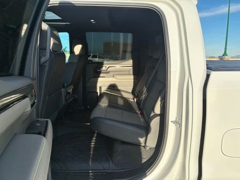 Used 2022 Chevrolet Silverado 1500 ZR2 w/ Technology Package image 20