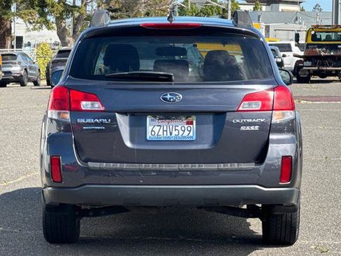 Used 2013 Subaru Outback 2.5i Premium AWD/4WD image 4
