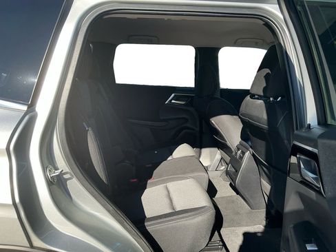 Used 2022 Mitsubishi Outlander ES image 23