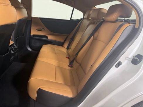 Used 2023 Lexus ES 250 w/ Premium Package AWD/4WD image 21