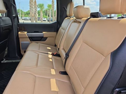 Used 2022 Ford F150 Lariat w/ Equipment Group 502A High AWD/4WD image 11