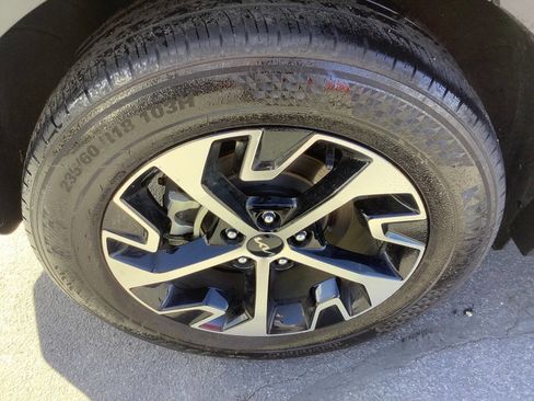 Used 2024 Kia Sportage EX image 23