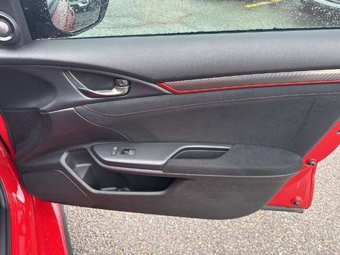 Used 2018 Honda Civic Type R image 14