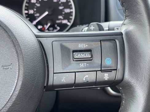 Certified 2024 Nissan Rogue SV w/ SV Premium Package FWD image 20