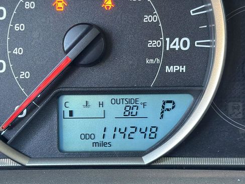 Used 2013 Toyota RAV4 LE image 13