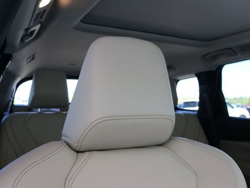 Certified 2025 INFINITI QX60 Pure w/ Cargo Package AWD/4WD image 47