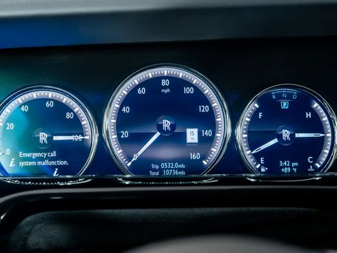 Used 2019 Rolls-Royce Phantom Sedan image 42