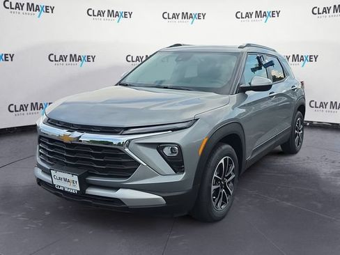 New 2026 Chevrolet TrailBlazer LT w/ Convenience Package AWD/4WD image 1