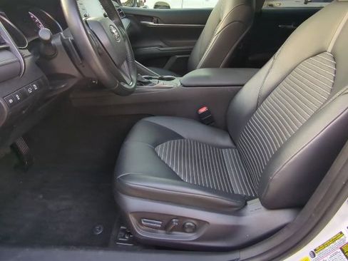 Used 2023 Toyota Camry SE FWD image 14