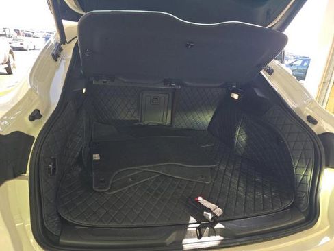 Used 2019 Maserati Levante image 17