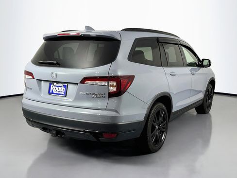 Certified 2022 Honda Pilot Black Edition image 5