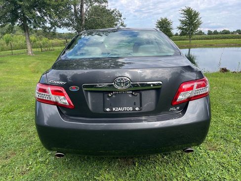 Used 2011 Toyota Camry XLE w/ XLE Extra-Value Pkg #1 FWD image 10