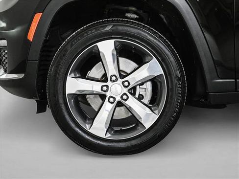 Used 2022 Jeep Grand Cherokee L Limited image 26