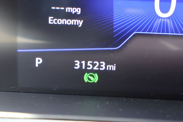 Certified 2023 Volkswagen Taos SE FWD image 2