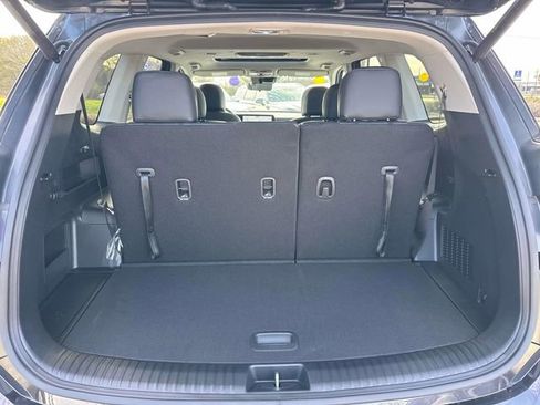 New 2025 Kia Telluride S FWD image 9